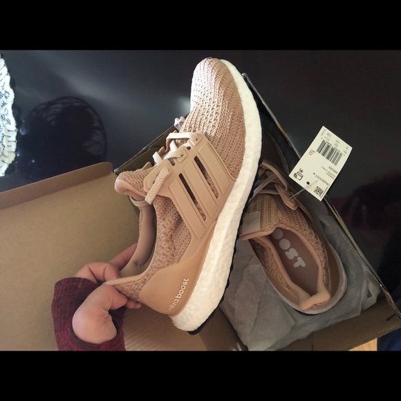 adidas Shoes - WOMEN'S ADIDAS ULTRABOOST 4.0 RUNNING SHOES